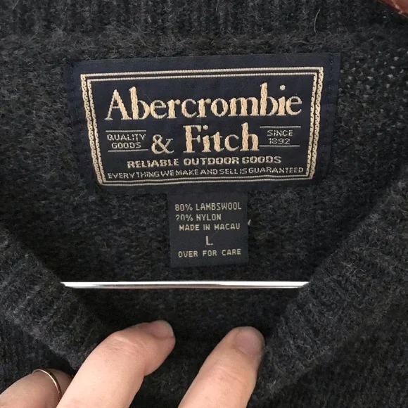 Vintage Abercrombie and Fitch crew neck sweater. - Picture 3 of 4